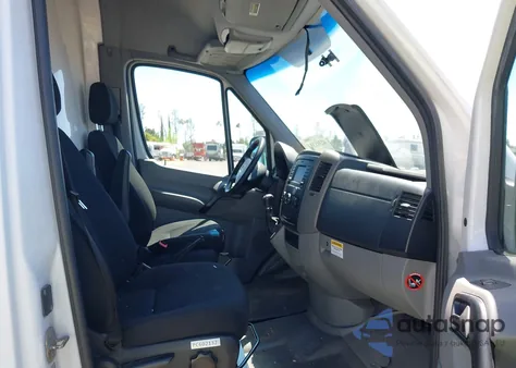 2016 Mercedes-Benz Sprinter 2500 High Roof/High Roof z USA, uszkodzony, nr VIN WD3PE8CDXGP180676